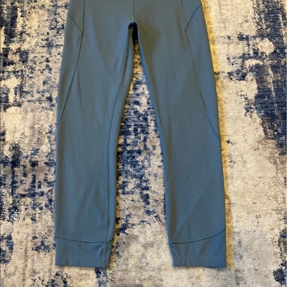 Lululemon In Movement 7/8 Tight *Everlux - Picture 4 of 12